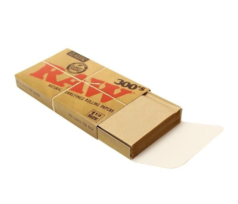 Raw Classic 300 Regular Rolling 1 1/4 Papers - Shisha Glass